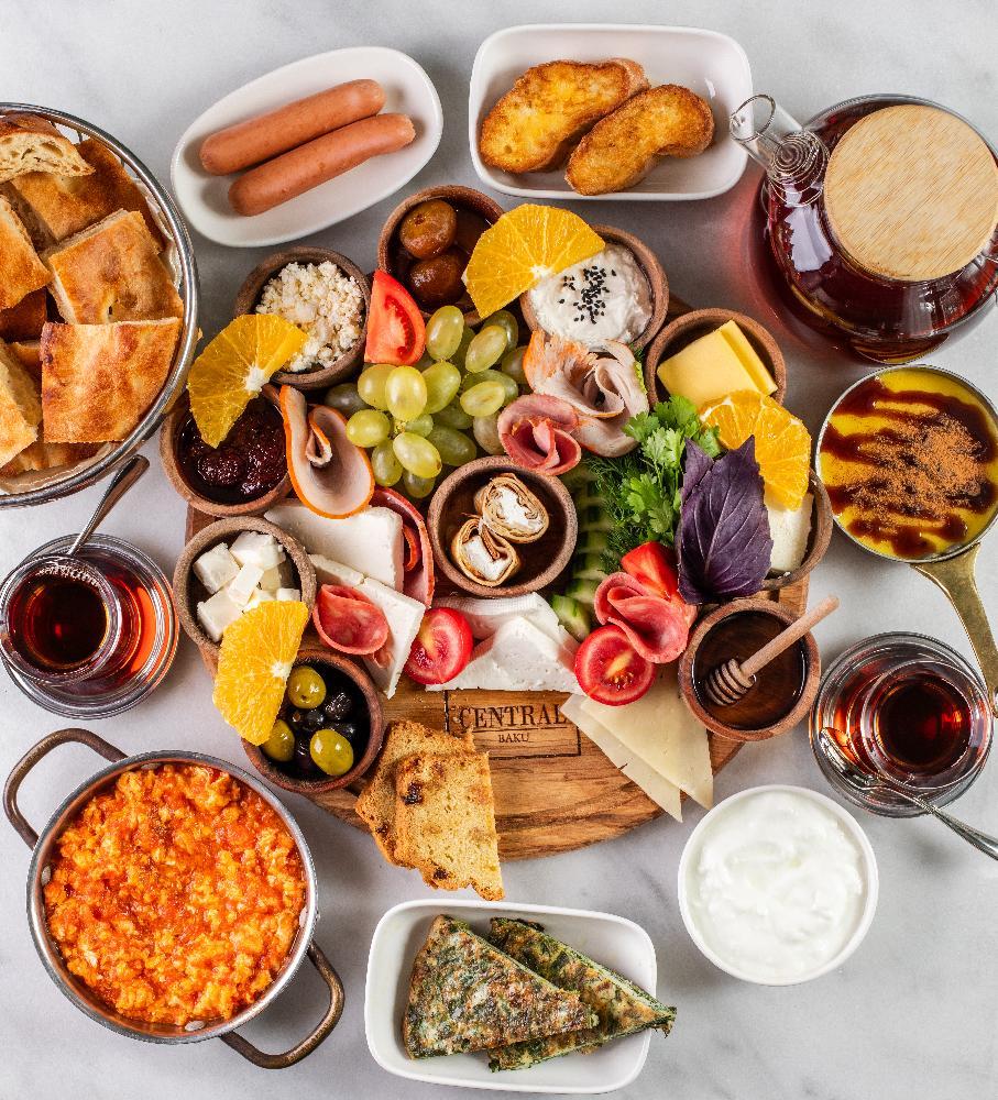 Baku Breakfast 3👤