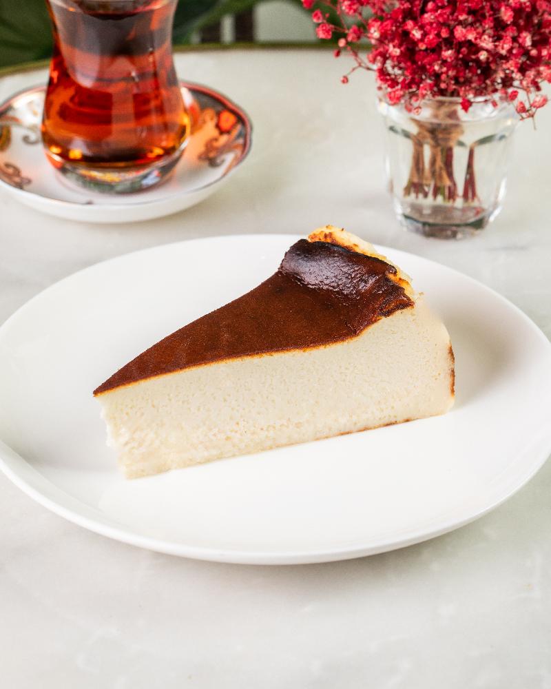 San Sebastian Cheesecake 